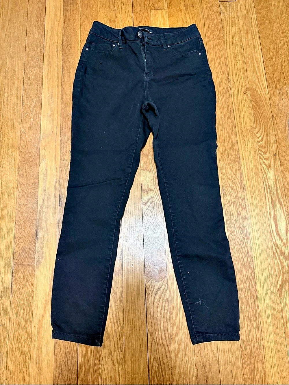 Miss poured in blue Black Skinny Jeans Size 6